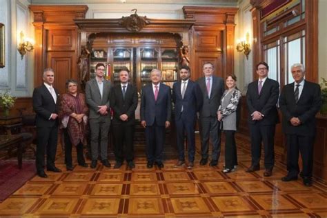 AMLO se reunió con gente de Tesla para hablar sobre gigafábrica y “otr.